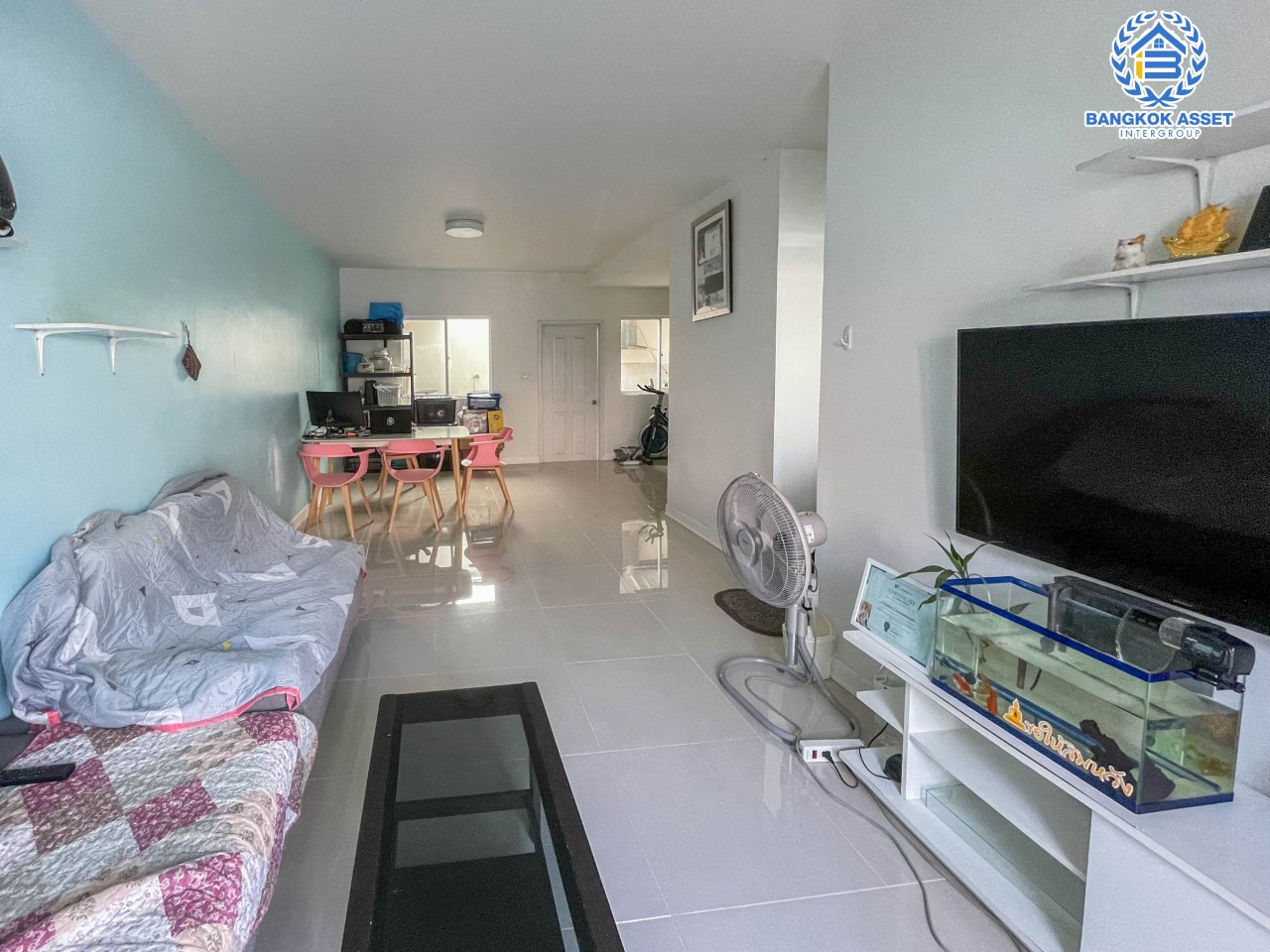 *****ทาวน์เฮ้าส์มือสองย่านนนทบุรี ม.พฤกษาวิลล์54 พระราม5-นครอินทร์ บ้านสวย บนเนื้อที่ 19.7 ตร.ว. ฟังก์ชัน 3 ห้องนอน 2 ห้องน้ำ 1 ที่จอด ครบทุกฟังก์ชัน พร้อมอยู่ บนทำเลเดินทางสะดวก เชื่อมต่อหลายเส้นทาง ใกล้รถไฟฟ้าสถานี "แยกติวานนท์" และจุดขึ้นทางด่วน "พระราม7"